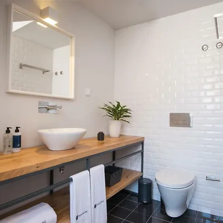 Отель Urbano Flh 4*